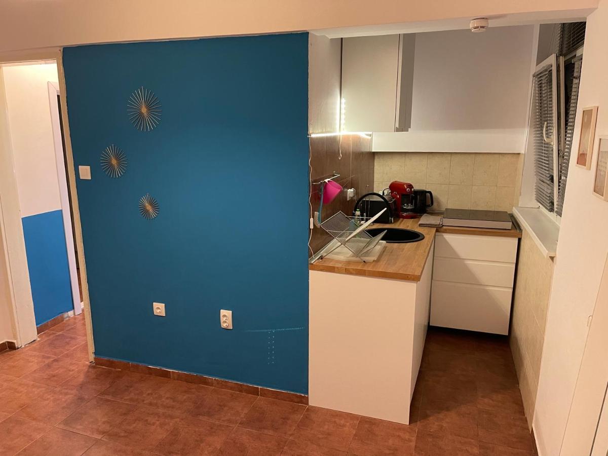 Apartment Center 